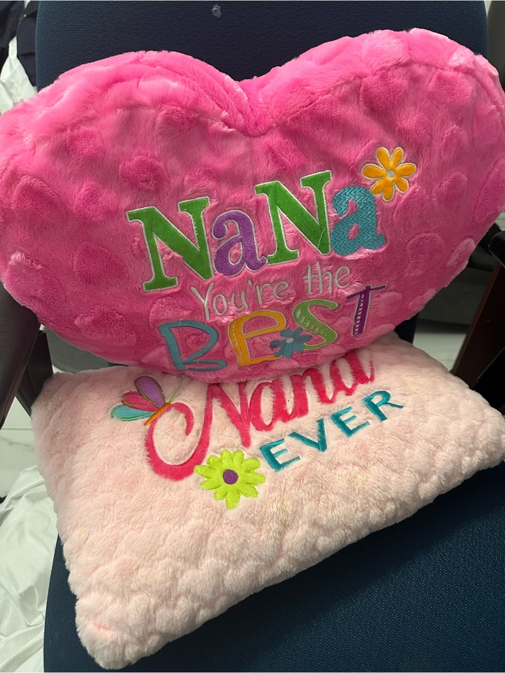 Pink 'NaNa You're the Best' Plush Heart Pillow - Soft Gift